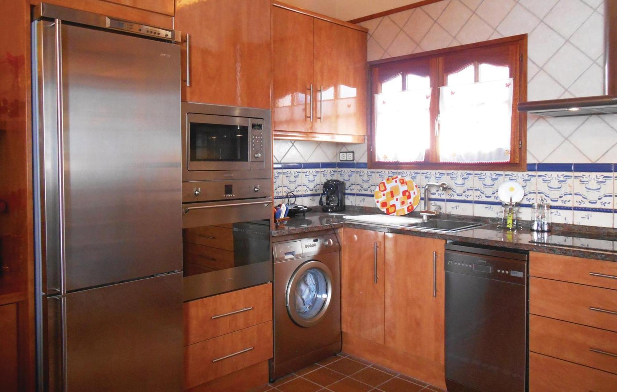 Amazing Apartment In Tossa De Mar With Wifi 外观 照片