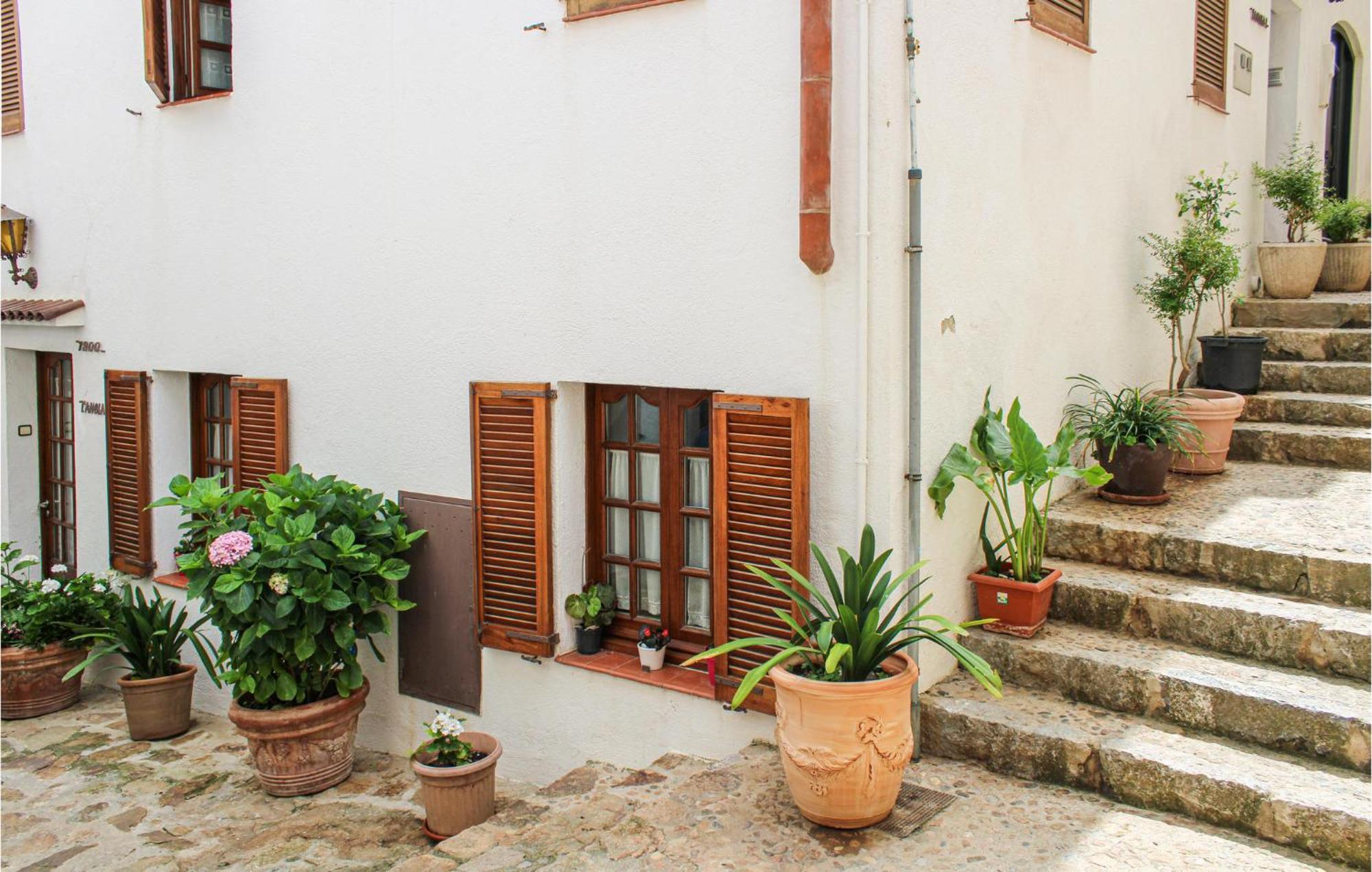Amazing Apartment In Tossa De Mar With Wifi 外观 照片